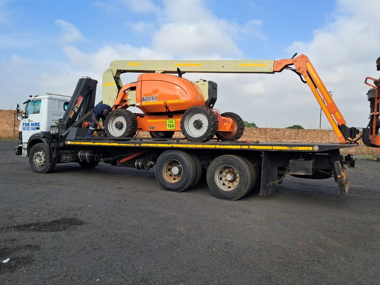 Cherry Pickers (MEWPs) 76208